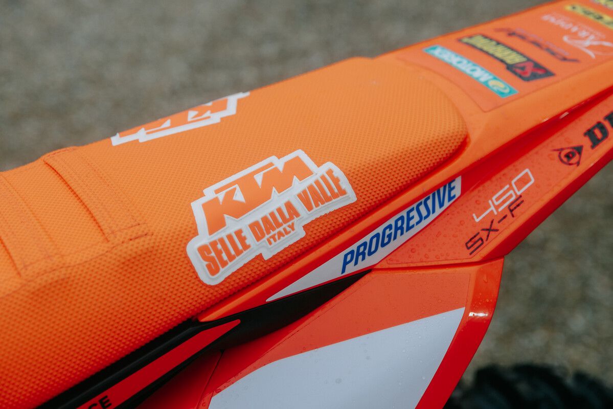 724249 MY26 KTM 450 SX F FACTORY EDITION 15 Details Parts