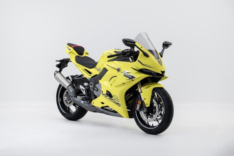 VOGE RR660S studio 04