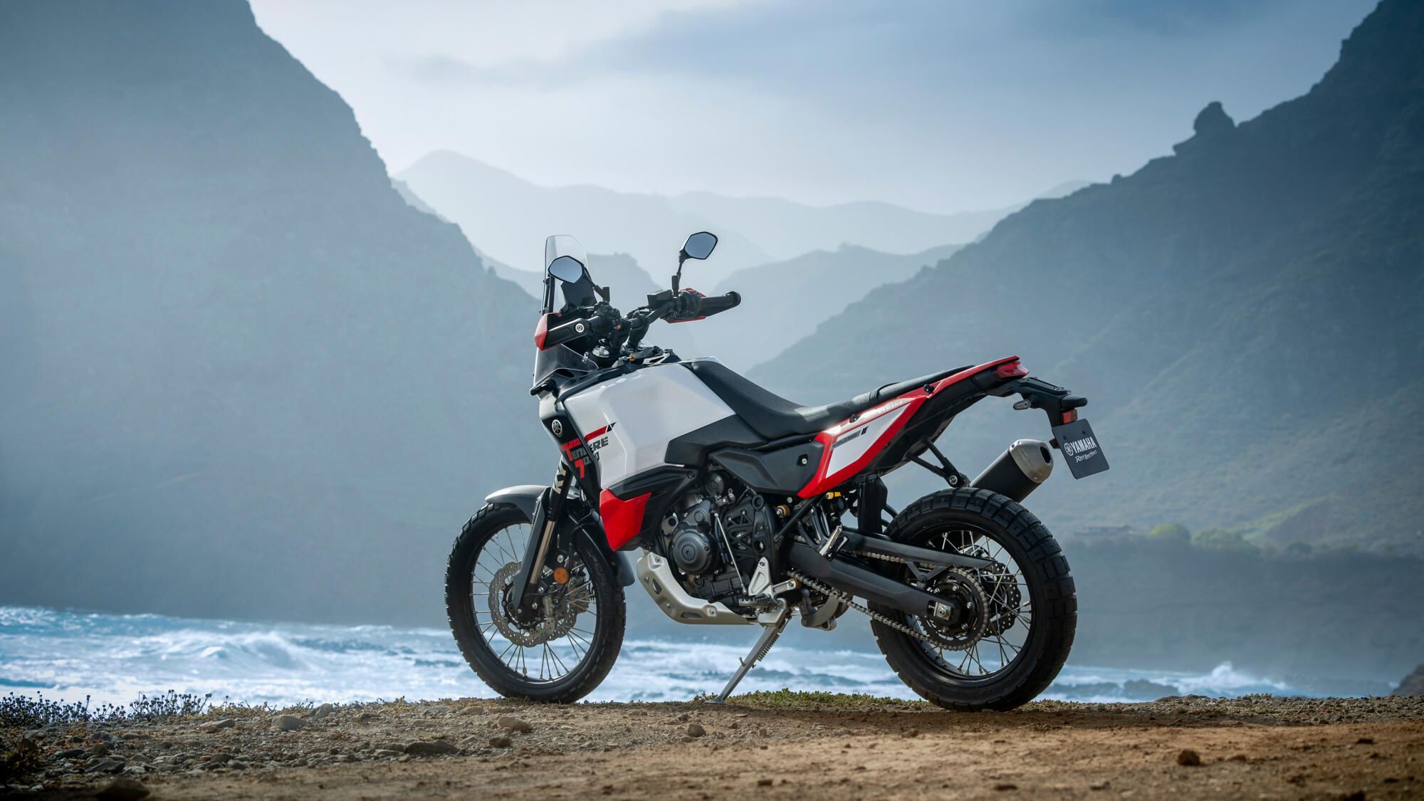 2026 Yamaha XTZ700D EU Redline White Static 005 03