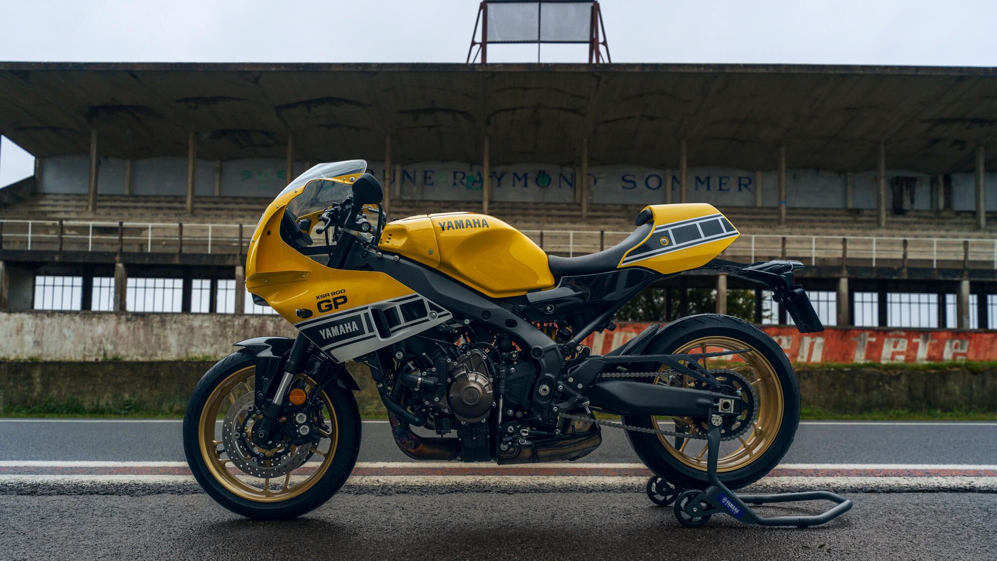 2026 Yamaha XS850GP EU Legend Yellow Static 011 03