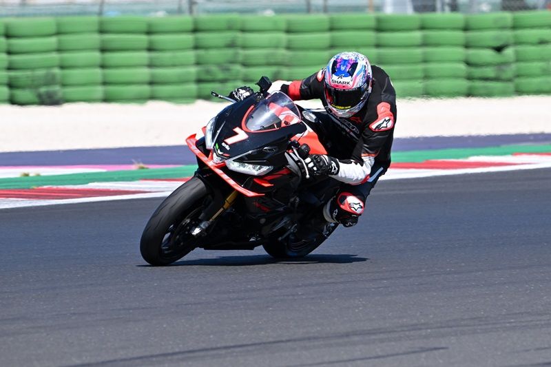 06 Race of StarsRID
