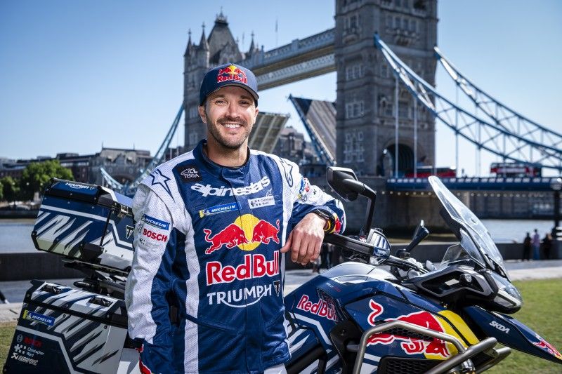 NDP TRIUMPH REDBULL SUNDERLAND 19DIAS 01