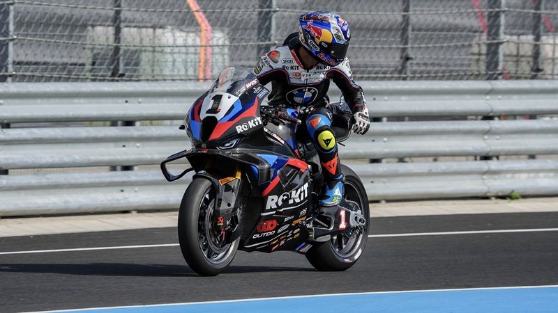 52021 R8 JDR WSBK ACTION