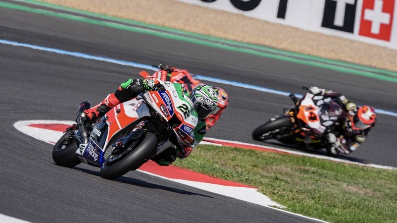 54334 R9 JDR WSBK ACTION