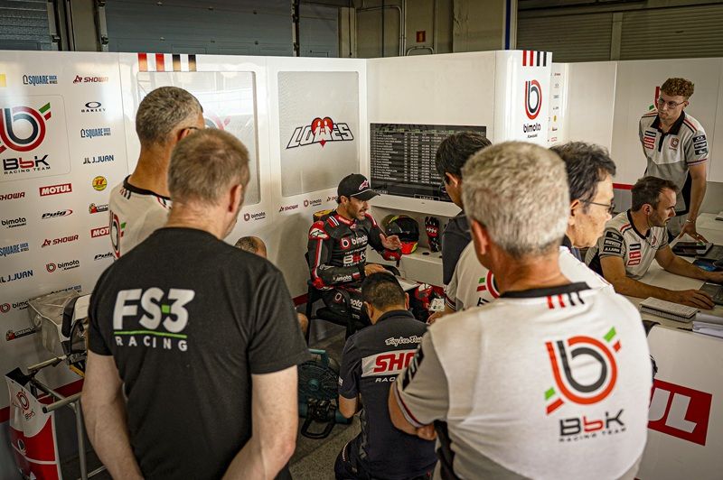 hi 00 Test Jerez WorldSBK 2025 Tuesday Fores NZ6 2866 001