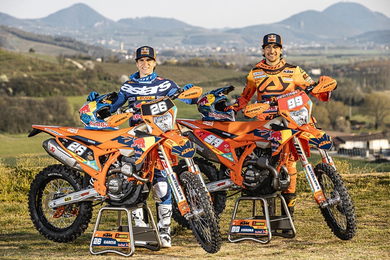 LEAD 260324 Red Bull KTM Factory Racing 1929
