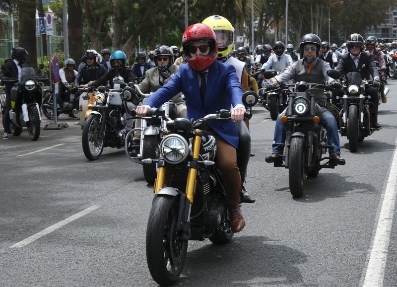 TRIUMPH PROMO DGR 400 24