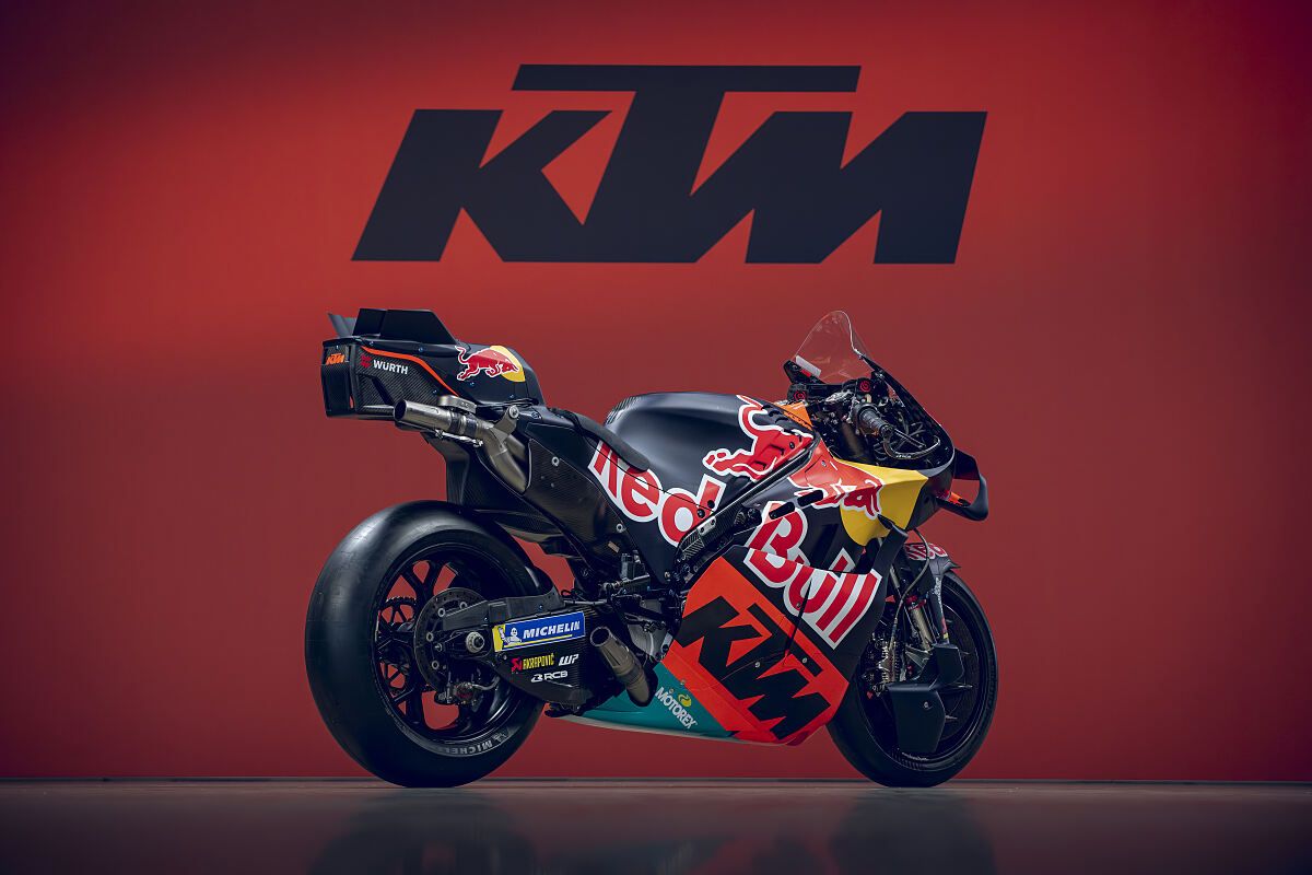 RC16 MotoGP Acosta 37 Binder 33 2026 2
