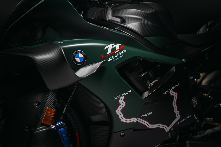 P90640687 lowRes bmw m 1000 rr limite