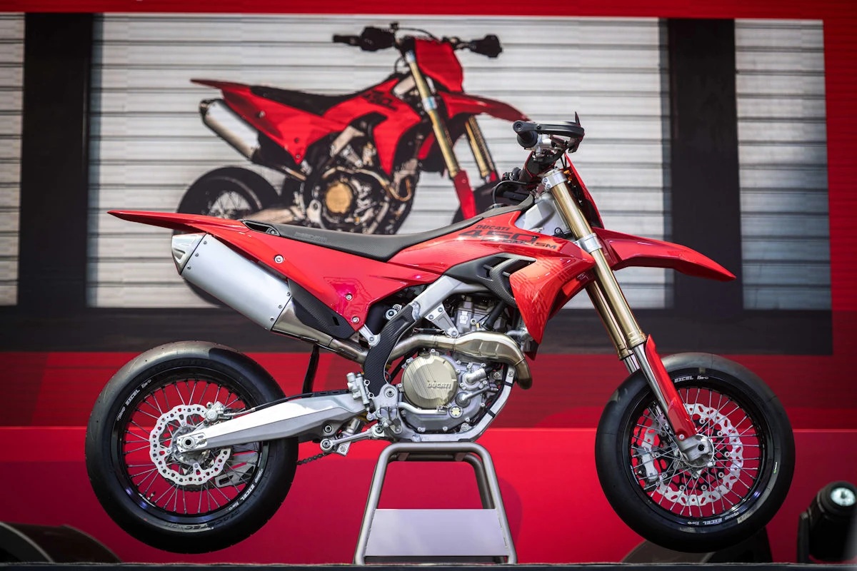 Ducati Desmo450 SM 4