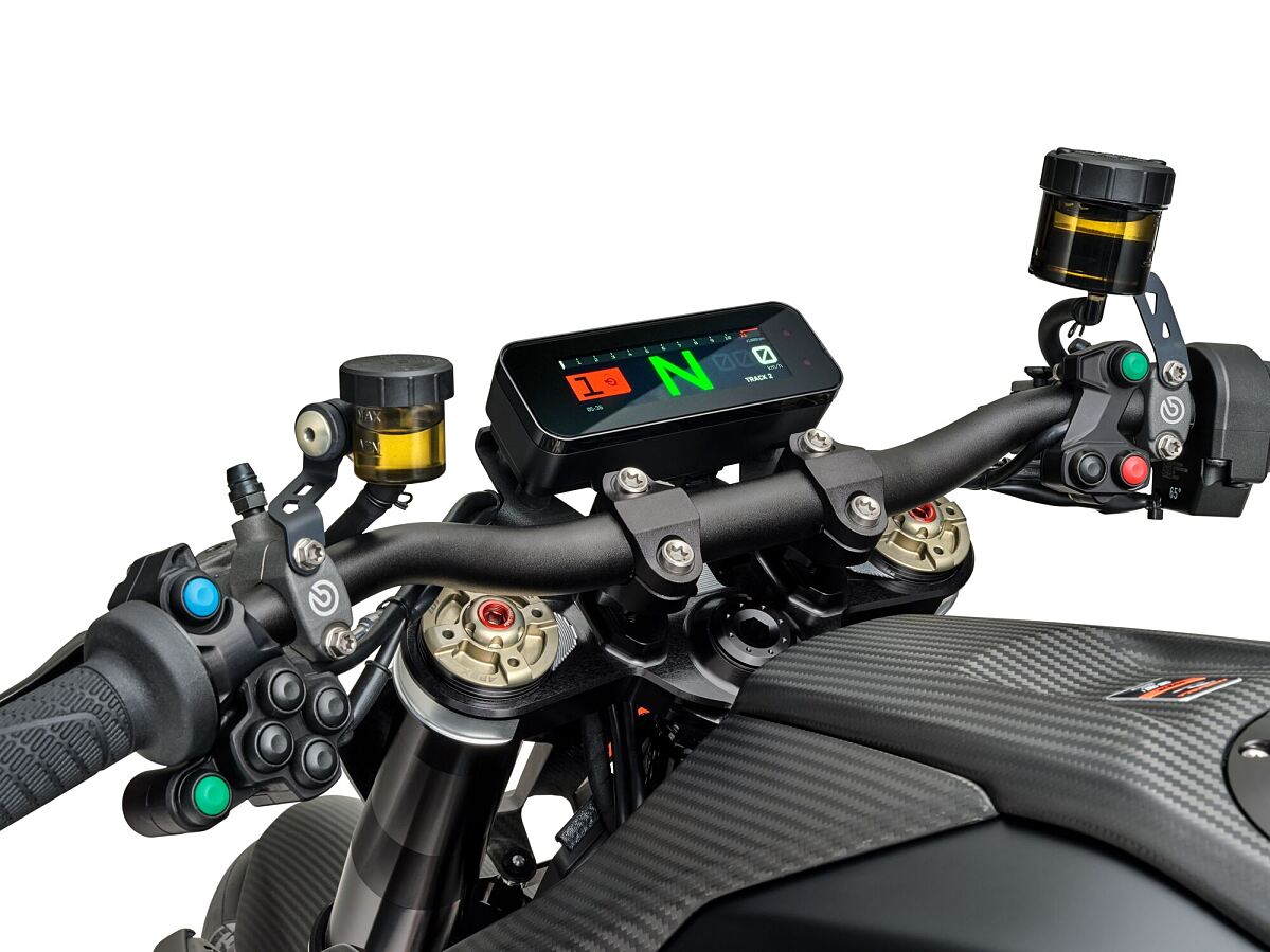 737878 MY26 KTM 1390 SUPER DUKE RR TRACK STUDIO EU GLOBAL STUDIO