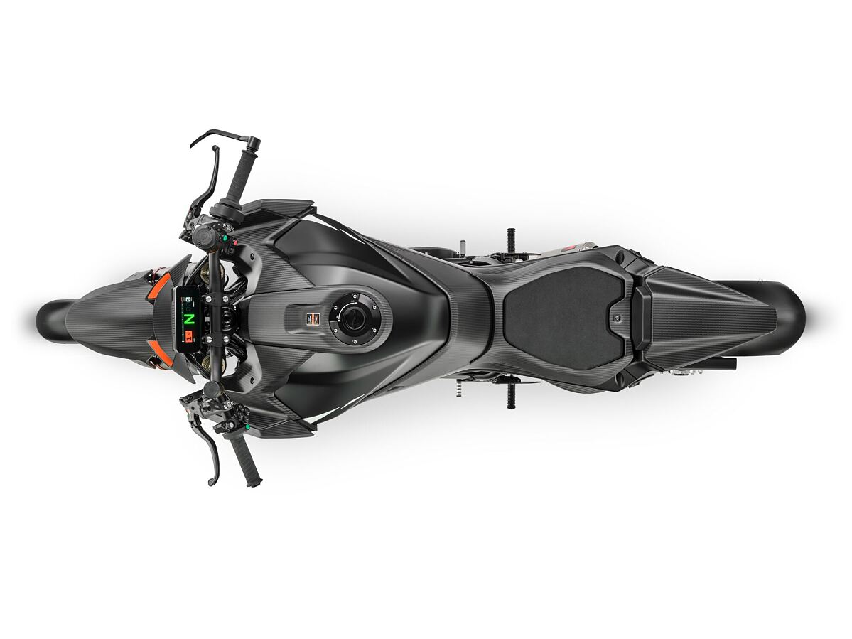 737883 MY26 KTM 1390 SUPER DUKE RR TRACK STUDIO EU GLOBAL STUDIO