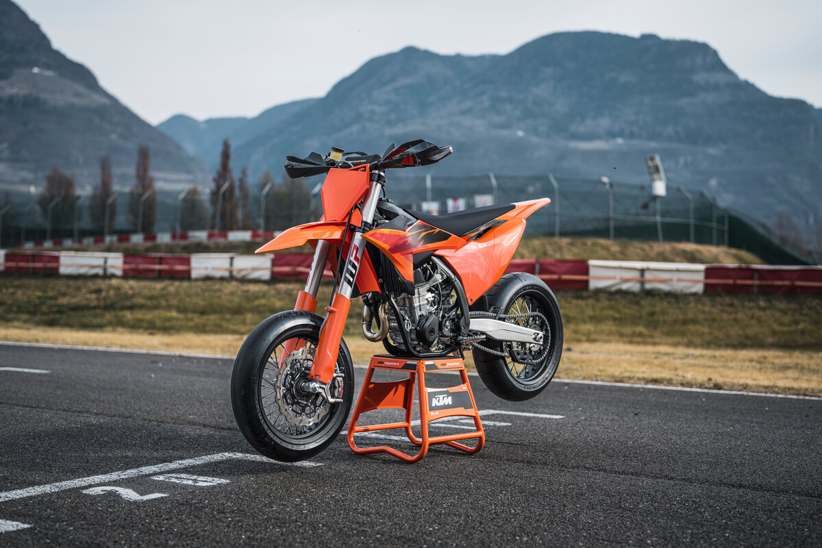MY27 KTM 450 SMR 05