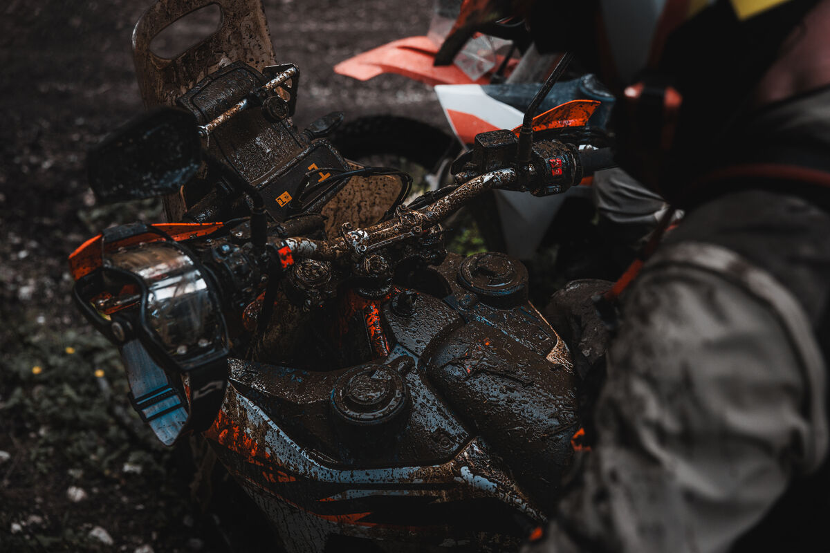 763089 MY27 KTM 690 RALLY STATIC CAT A