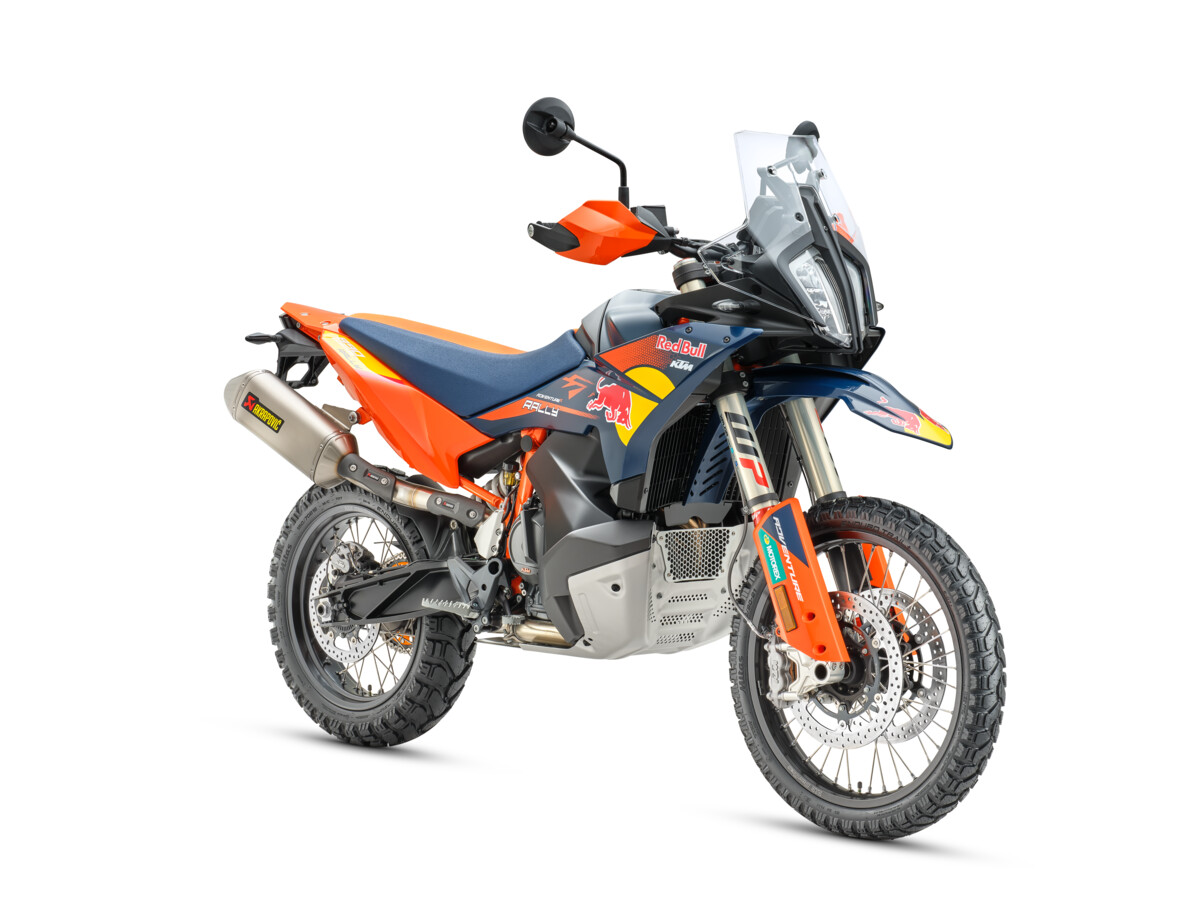 736670 2026 KTM 890 ADVENTURE R Rally EU 45 front right GLOBAL EU STUDIO