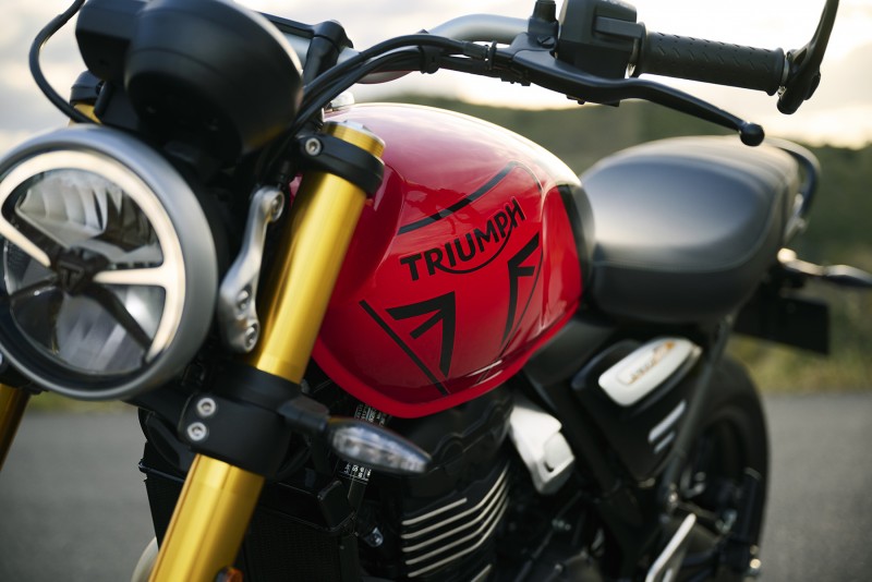 NDP TRIUMPH NUEVOSCOLORES MY27 024