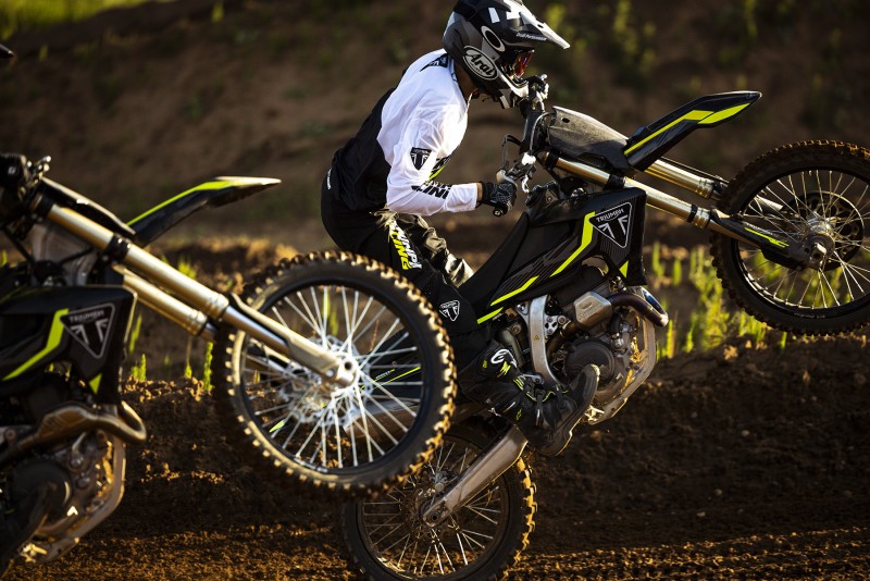 NDP TRIUMPH TF250X MY27 000