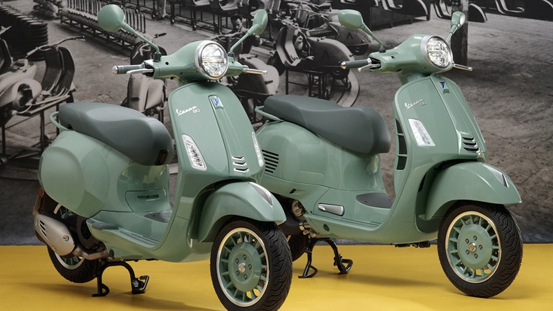02 Vespa 80th
