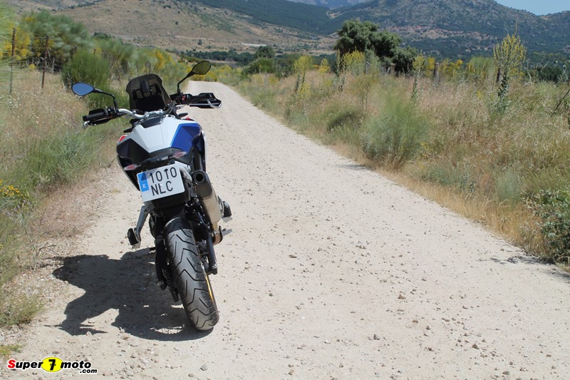 F900GS 2026 01