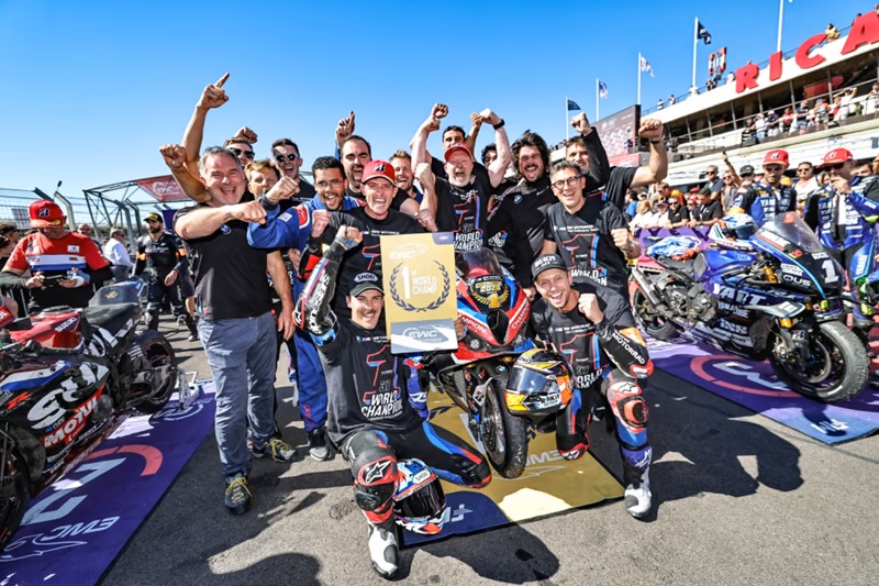 A0936222026 Ewc Bol Dor BMW MOTORRAD WORLD large