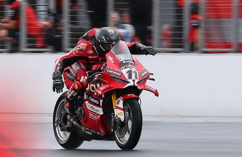 R2 RACEREPORT