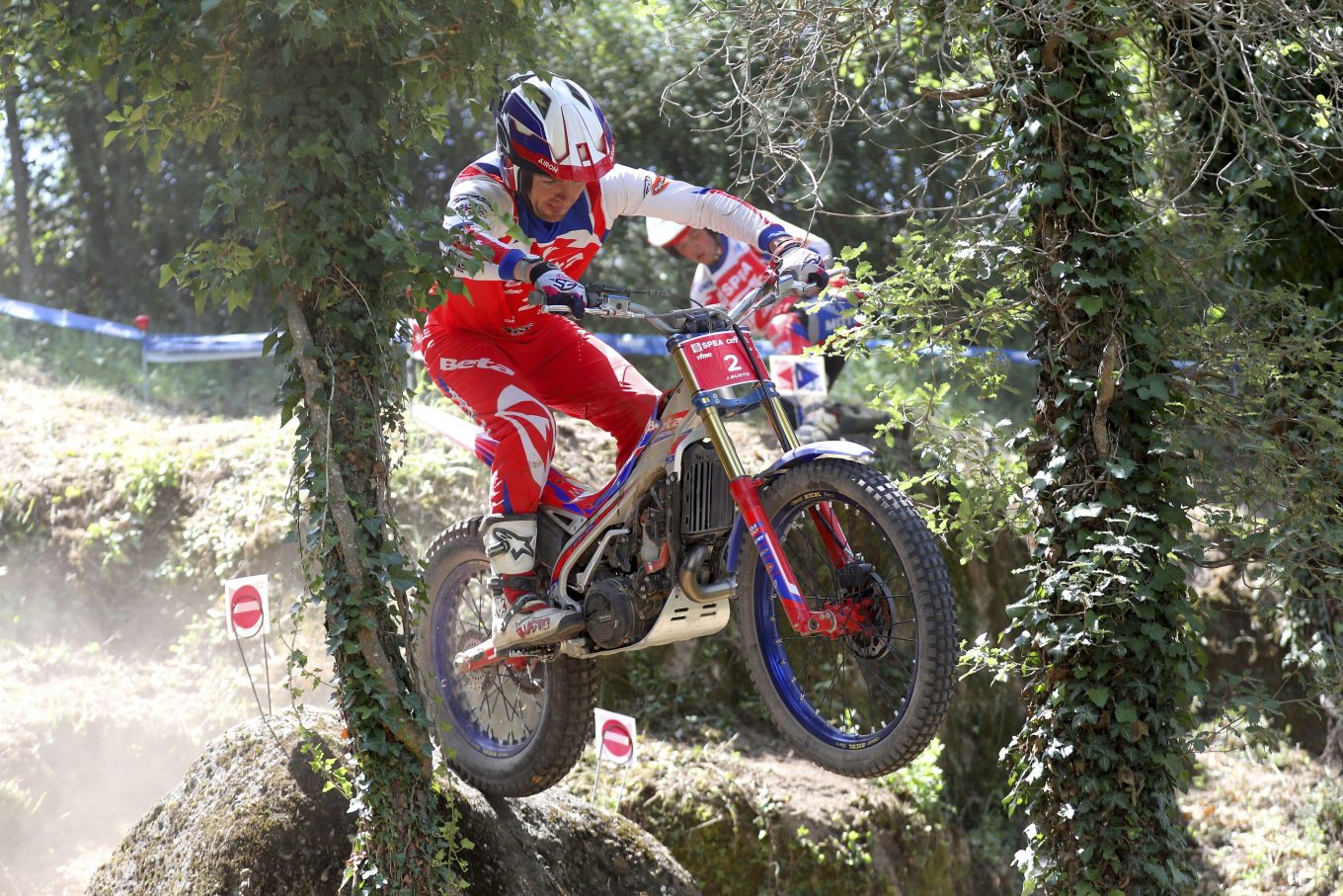CET26 R3 GIRONELLA 5556 ok jcvh 1360x907