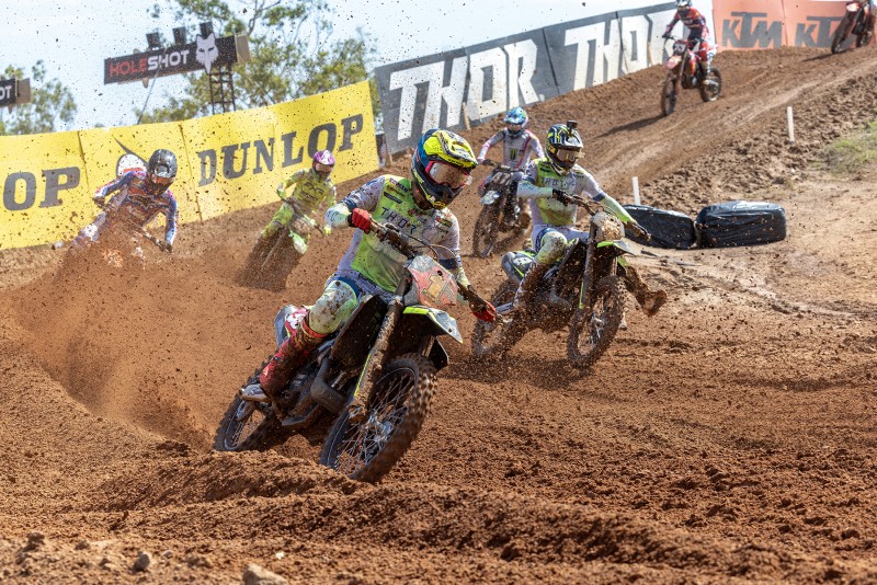 NDP TRIUMPH CAMPEONES MX2 02