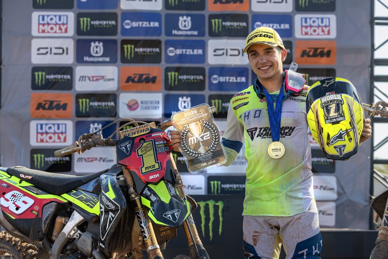 NDP TRIUMPH CAMPEONES MX2 11