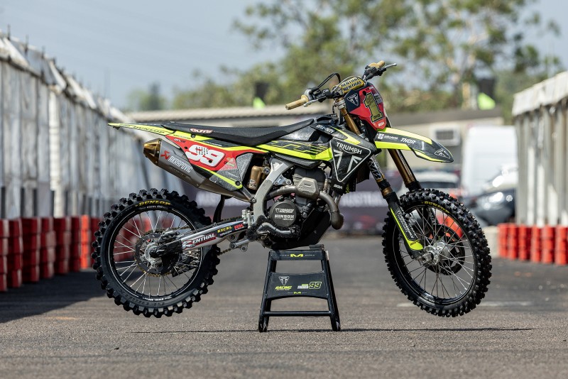 NDP TRIUMPH CAMPEONES MX2 17