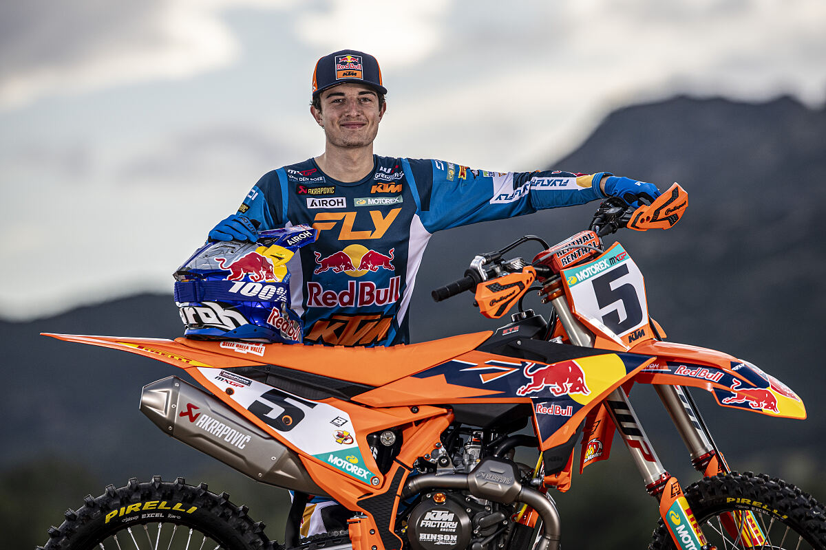 733203 01 Red Bull KTM Lucas Coenen De Carli MXGP Team Shoot 2026 33 Photo Red Bull KTM Factory Racing De Carli IT