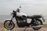 BonnevilleSuper7-33