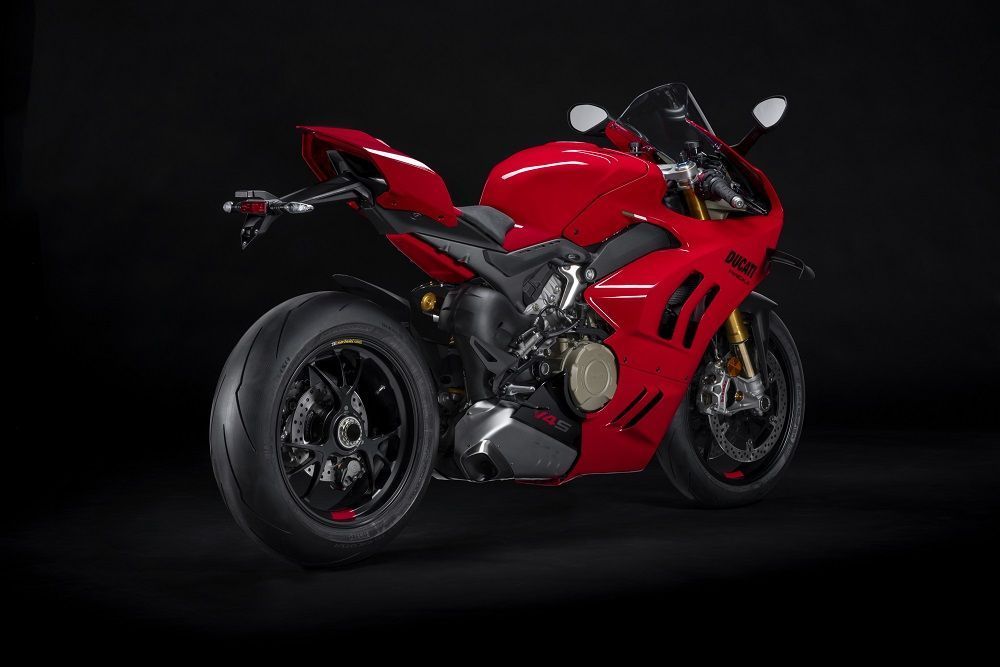 MY22 Ducati PanigaleV4S 31 UC353986 High