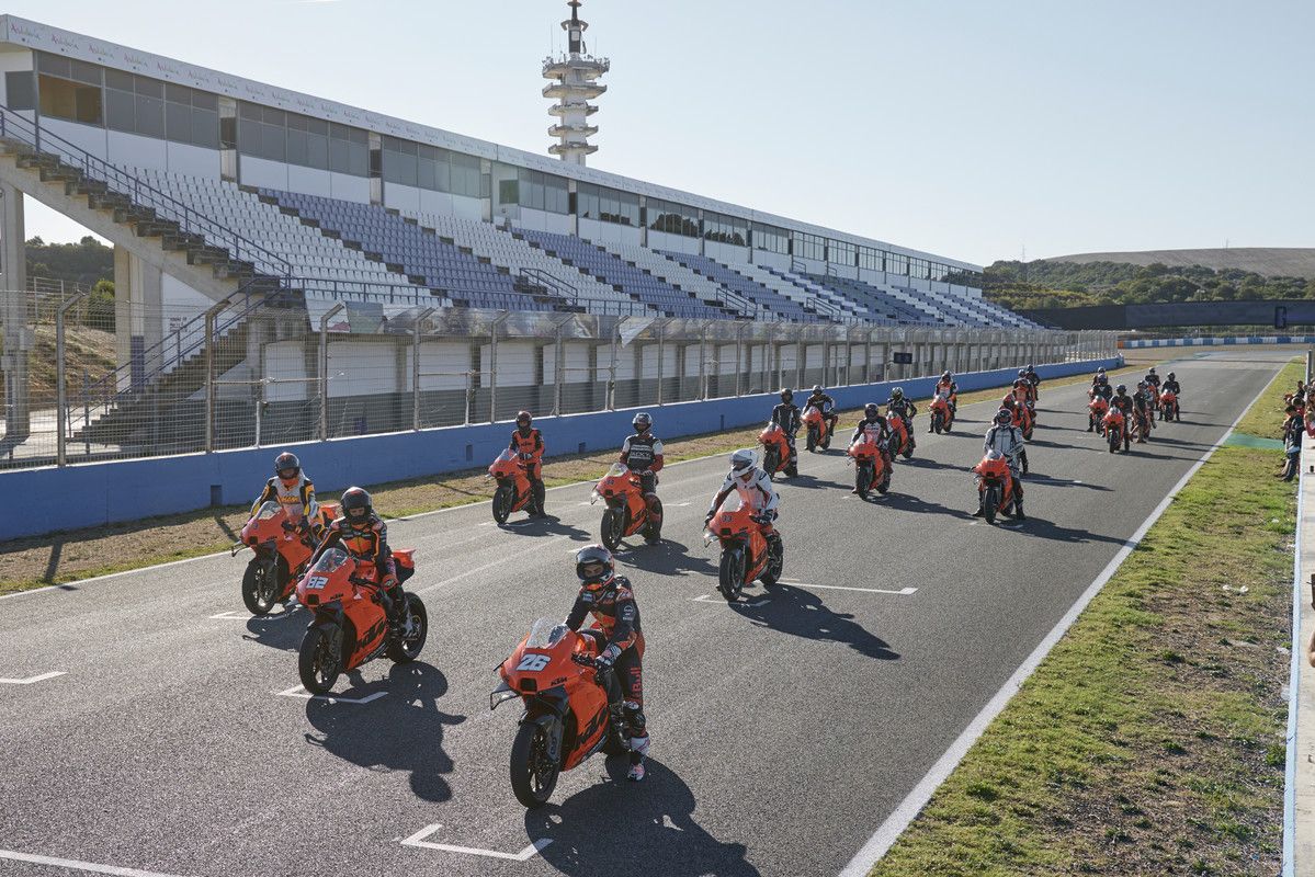 RC 8C Customer Event Jerez 2021 1