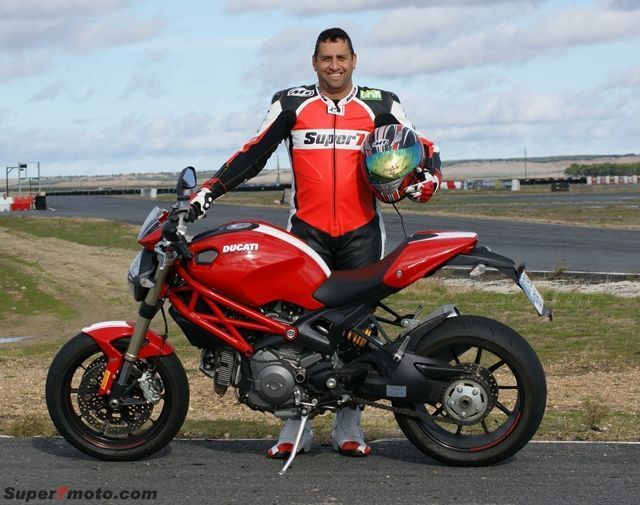 Monster1100Evo010