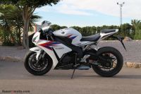 CBR1000RR2012_Est_10