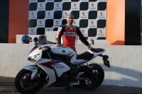 CBR1000RR2012_Est_15