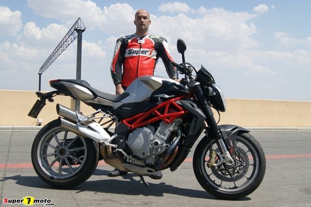 Brutale 1090 12