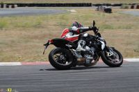 Brutale675Acc_013