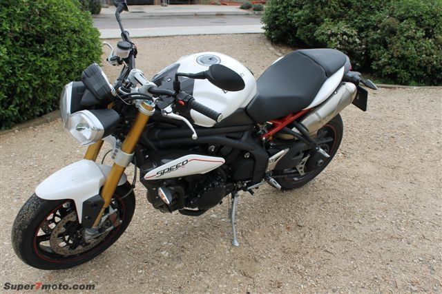 triumph speed triple R