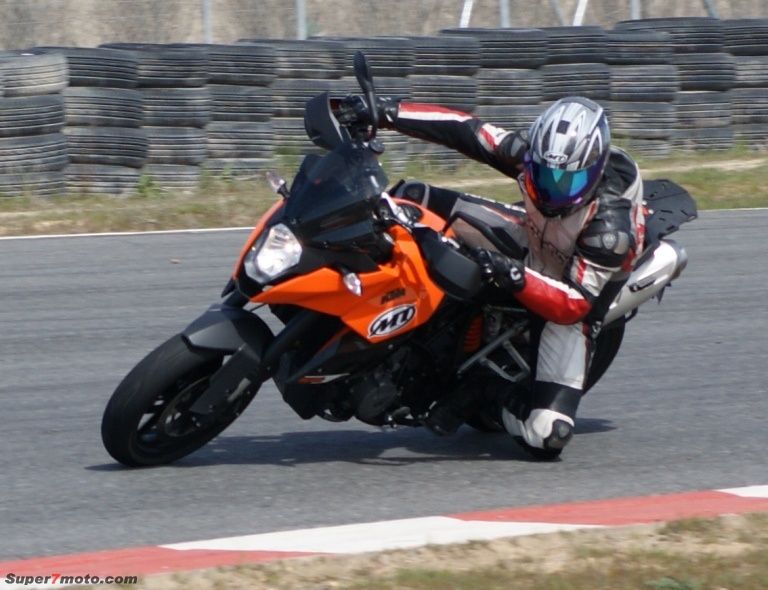 sergio ktm pista