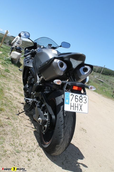 r1020